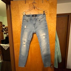28x30 Hollister Light-Wash Distressed Jeans